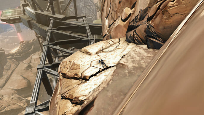 Der tiefer liegende Vorsprung neben der Metallbrücke ist das nächste Ziel.