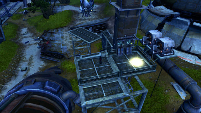Das Datacron wartet oben auf der Gitterplattform.